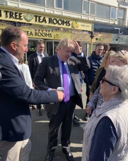 #copysmith.ie on travels again and bumping into all sorts of people like #BorisJohnson in Llandudno!